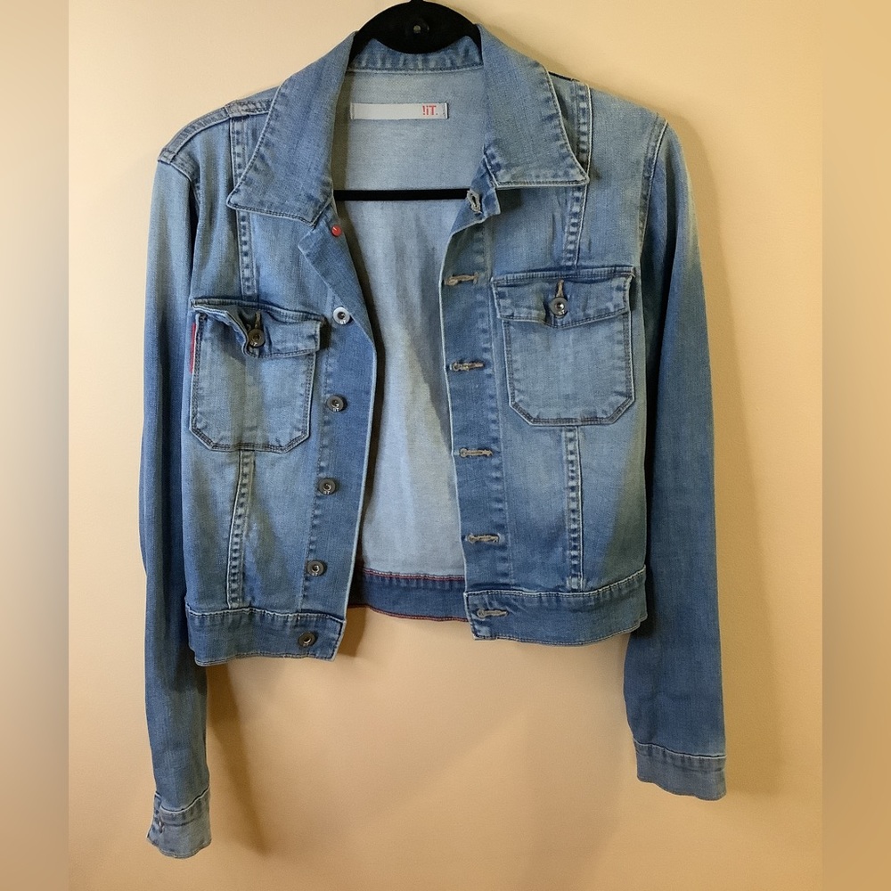 !it Jean jacket, M, soft and stretchy comfortable light denim, EUC, Y2K